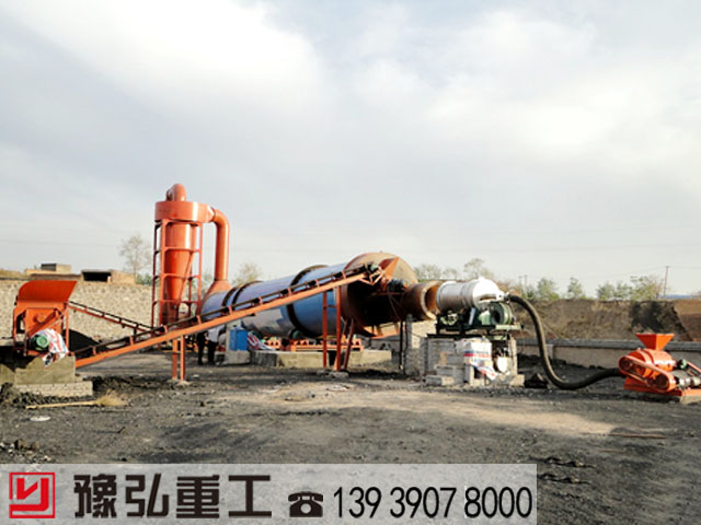 滾筒式泥煤烘干機(jī)生產(chǎn)現(xiàn)場(chǎng) 滾筒式泥煤烘干機(jī)生產(chǎn)現(xiàn)場(chǎng)