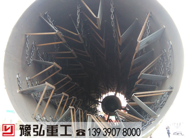 雞糞烘干機(jī)設(shè)備滾筒內(nèi)部 雞糞烘干機(jī)設(shè)備滾筒內(nèi)部