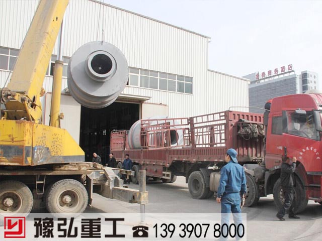 黃沙烘干機(jī)設(shè)備裝車準(zhǔn)備發(fā)貨 黃沙烘干機(jī)設(shè)備裝車準(zhǔn)備發(fā)貨